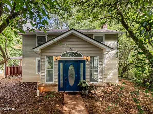220 Oak Rd, Norris, TN 37828