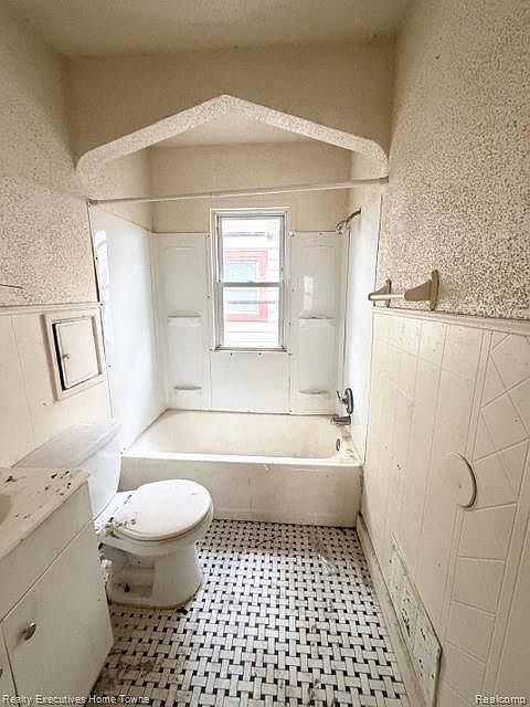 18282 Stout St, photo 17