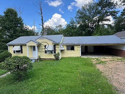 3148 Sylvester Dr Photo 1