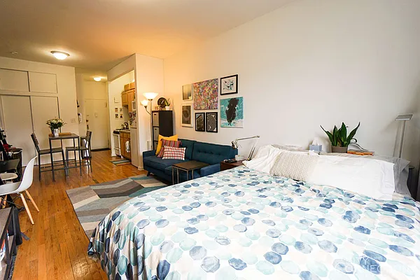 Rented by City Connections Realty | media 23