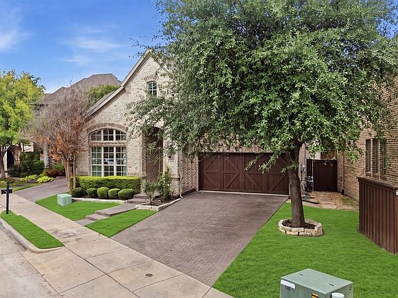 2nd image of 9424 Monteleon Ct