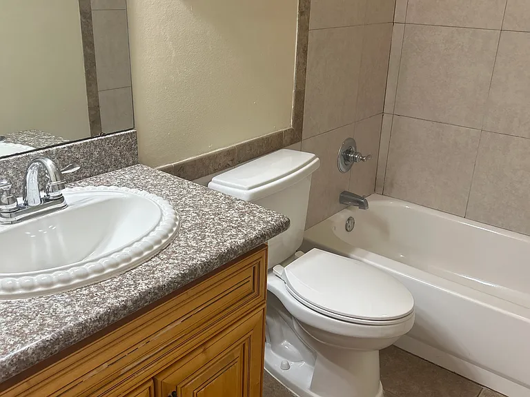 2912 Independence St — Photo 4