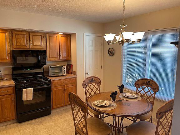 4th image of 6999 Dublin Village Dr