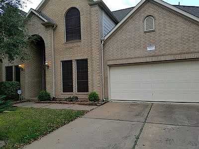 1st image of 3211 Village Pond Ln