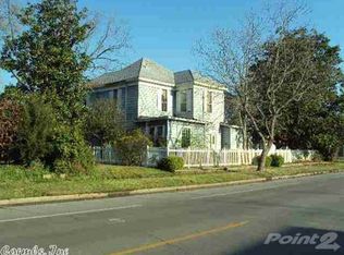 2415 S Poplar St, Pine Bluff, AR 71601