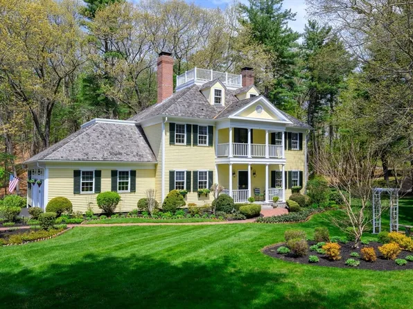 1 Brewer Way, Hingham, MA 02043