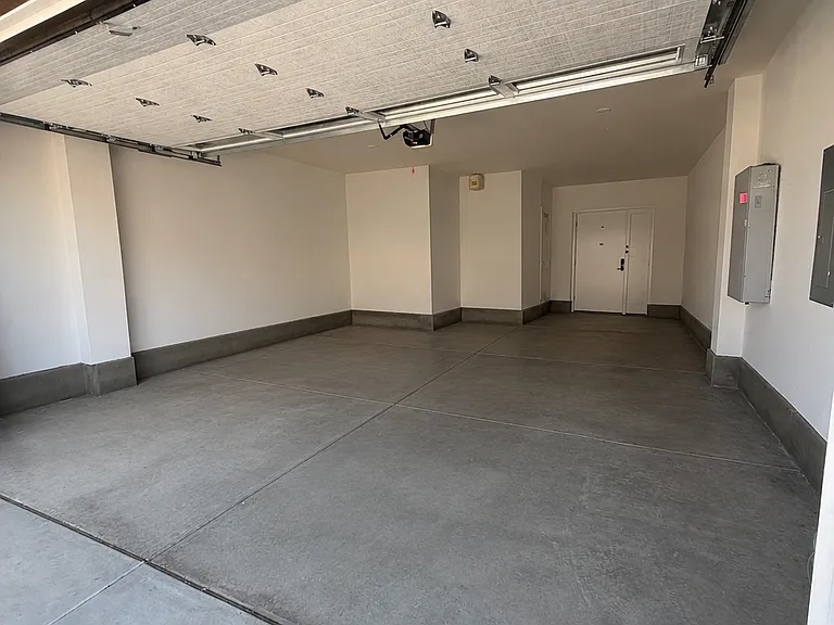 3 Car Garage