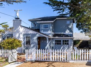 290 Laurel Ave, Pacific Grove, CA 93950