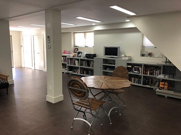 2nd image of 2152 E 73rd St #1B
