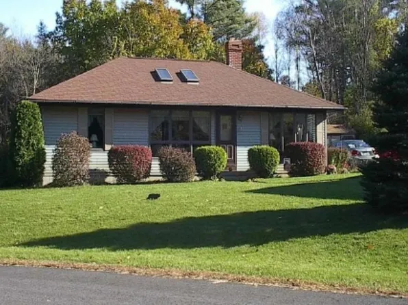 33 Stair Falls Drive, Rochester, NH 03868