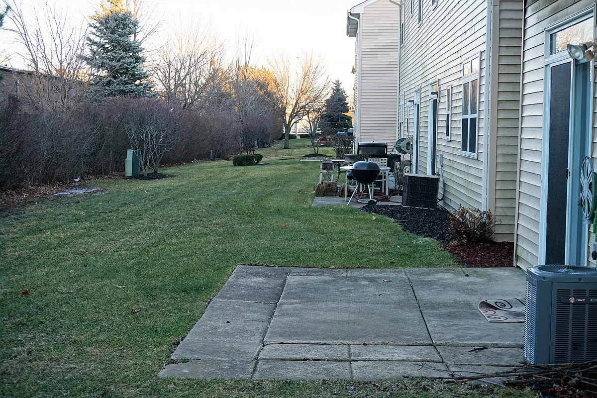 Building Photo - 7211 Bradley Dr