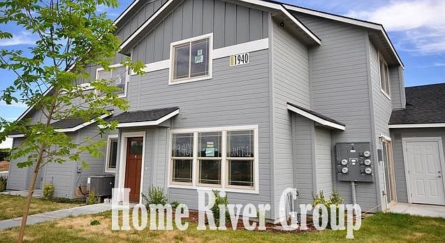 1st image of 1925 Bella Ln APT 3