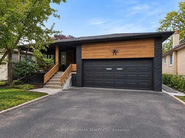 38 Cavotti Cres, Toronto, ON M3H 4V1