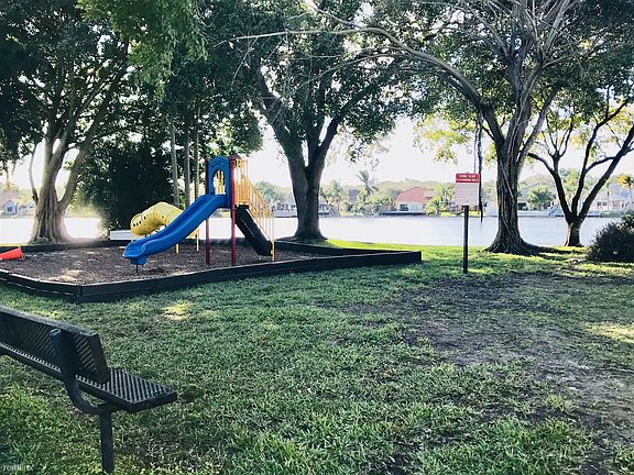 6E52F190-12FF-4604-8D28-A59F9AAE120E