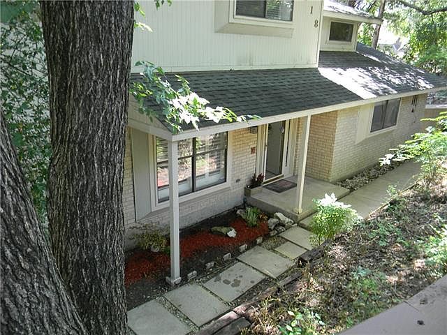 1st image of 1218 Lady Ln