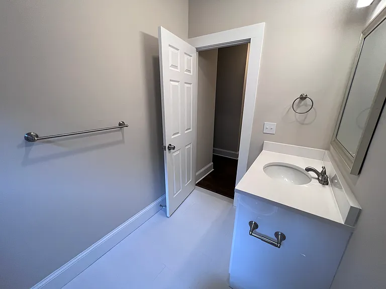 92 Longwood Ave #3 — Photo 6