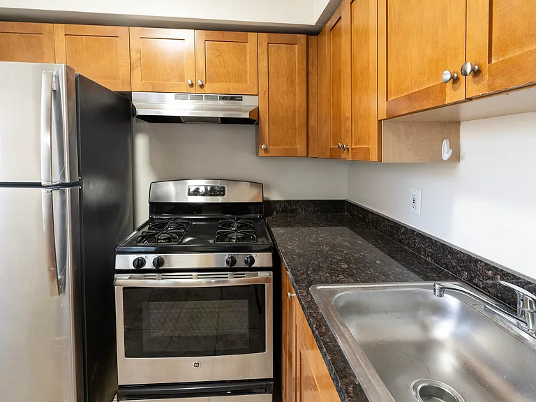 Elevate your culinary skills in the beautifully designed kitchen of Dorchester House Apartments. Featuring modern appliances and elegant finishes, this space is perfect for creating gourmet meals. Browse our listings and envision your new lifestyle today!