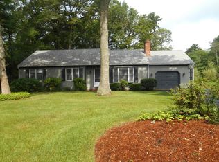 32 Merideth Way, Centerville, MA 02632