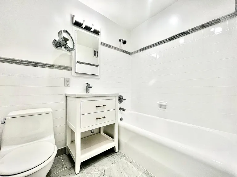 2360 Pacific Ave #501 — Photo 10