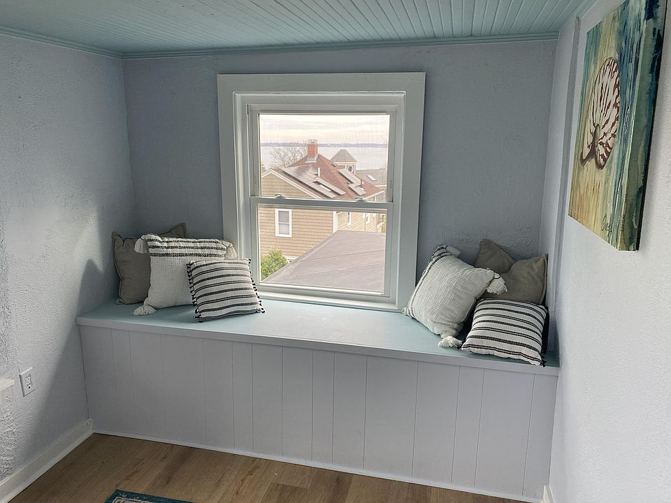 views of the water from all windows