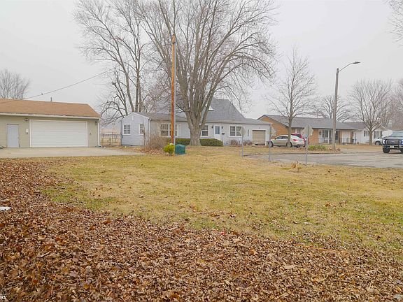 5th image of 28 Oak Dr