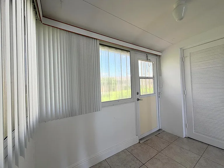 2607 Dudley Dr W #L — Photo 25
