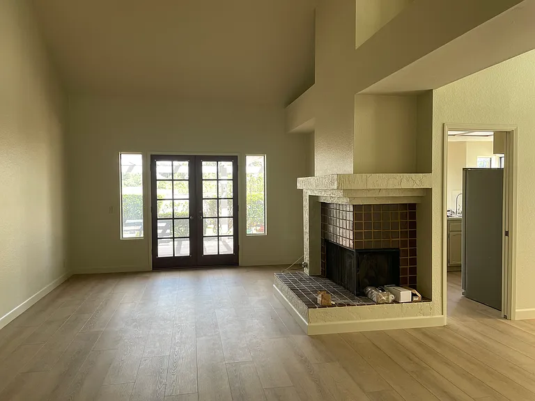 15967 Avenida Lamego — Photo 2