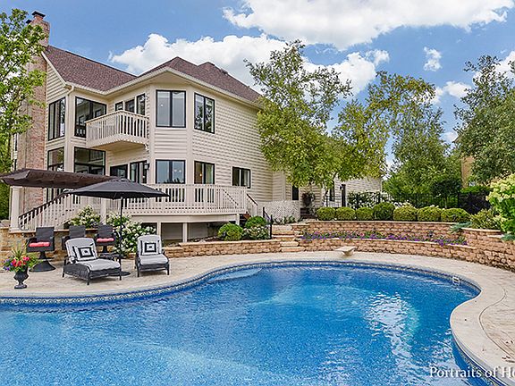 Saltwater pool Open Mar-Oct