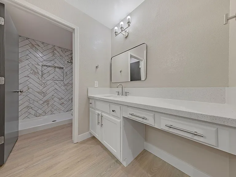 8705 Prairie Hill Dr — Photo 20