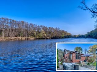 21 Oakledge Park, Saugerties, NY