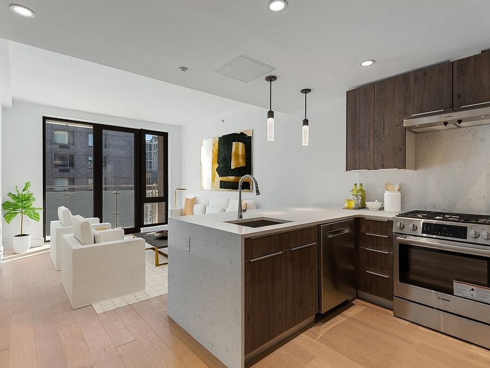 1st image of 46-20 11th St #3E
