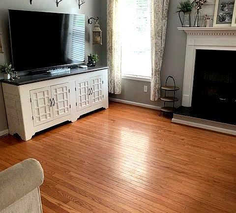 2nd image of 50 Dorothy Ln