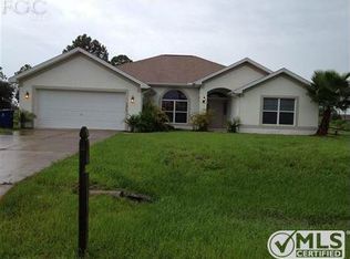 1007 Robert Ave, Lehigh Acres, FL 33972