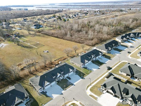 231 Livingstone Cres, Amherstburg, ON N9V 0H1