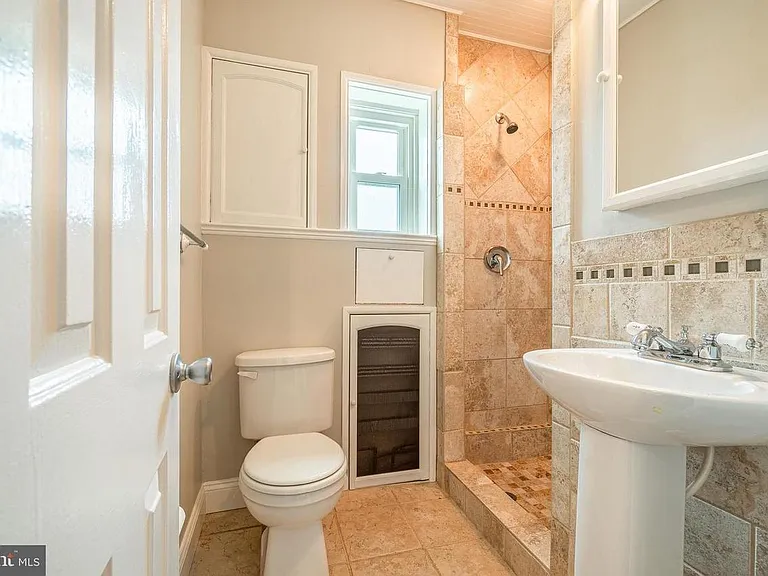 125 Grandview Rd — Photo 27