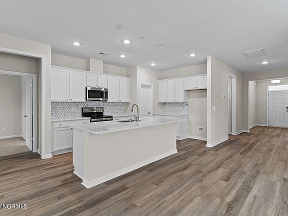 5th image of 618 Edgeside Drive SE