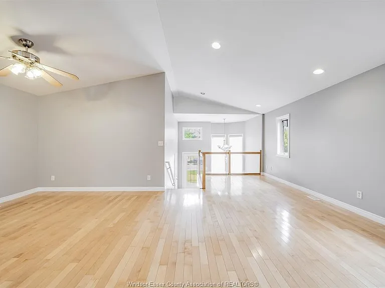 4231 Whiskey Ave — Photo 6