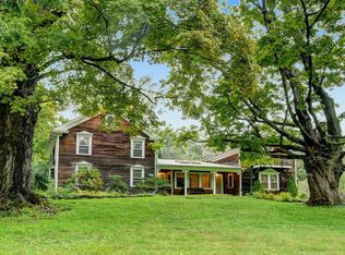 413 Surriner Rd, Becket, MA 01223