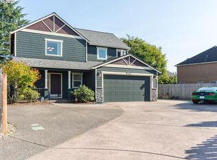 942 SW 15th Ct, Troutdale, OR 97060