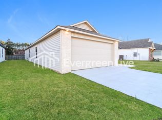 10820 Mason Dr, Maumelle, AR 72113