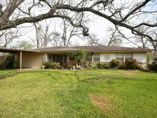 607 Riveredge Dr, Richmond, TX 77406