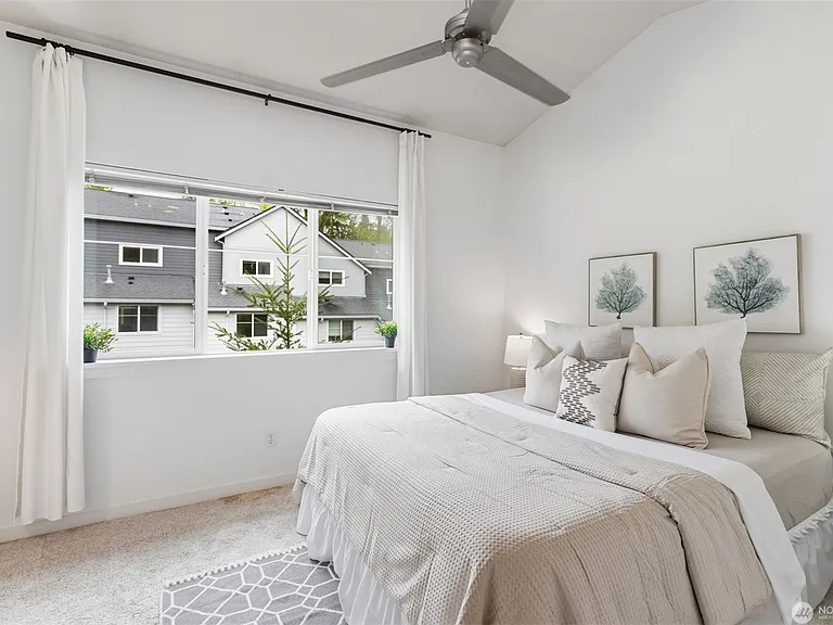 2225 NW Moraine Pl — Photo 16