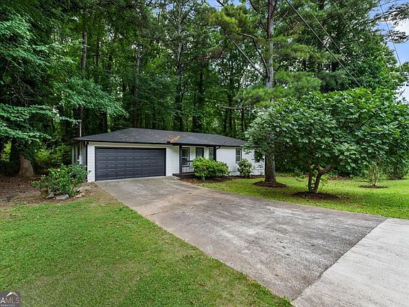 2nd image of 4010 Kennesaw Dr NW