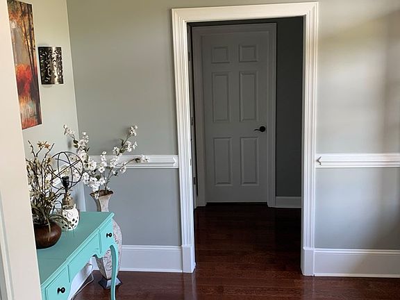 2nd image of 5195 Village Way