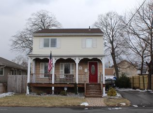 36 Waverly St, Keyport, NJ 07735