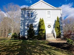 215 High St, Ipswich, MA 01938