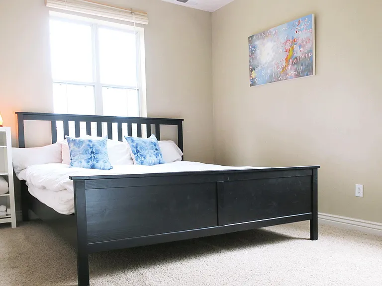 498 E Twelve Oaks Dr — Photo 6