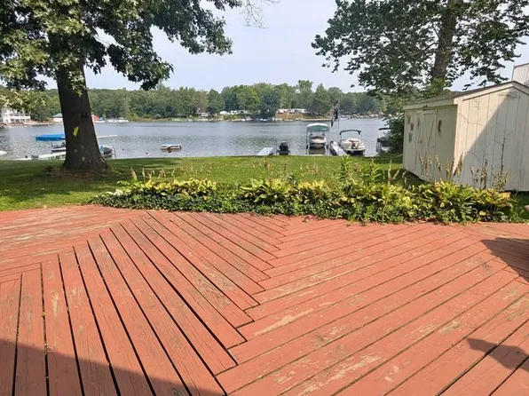 12908 Merlau Ave, Plainwell, MI 49080