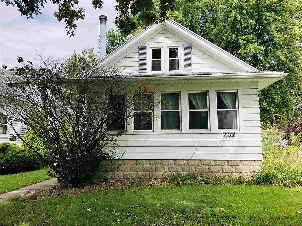 1st image of 2216 10th Ave
