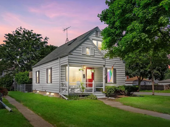 932 East Wilbur AVENUE, Milwaukee, WI 53207